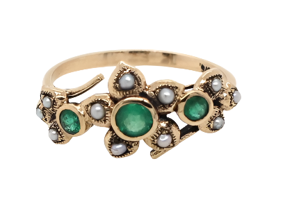 Vintage emerald and pearl ring top