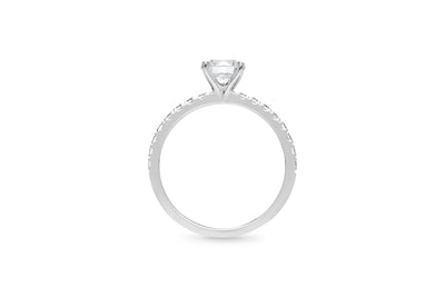 The Willa - Round Brilliant Cut Diamond Cluster Ring