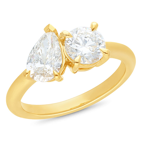 The Sienna - Pear & Round Cut Toit Et Moi Diamond Ring