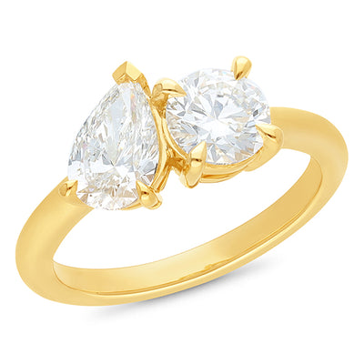 The Sienna - Pear & Round Cut Toit Et Moi Diamond Ring