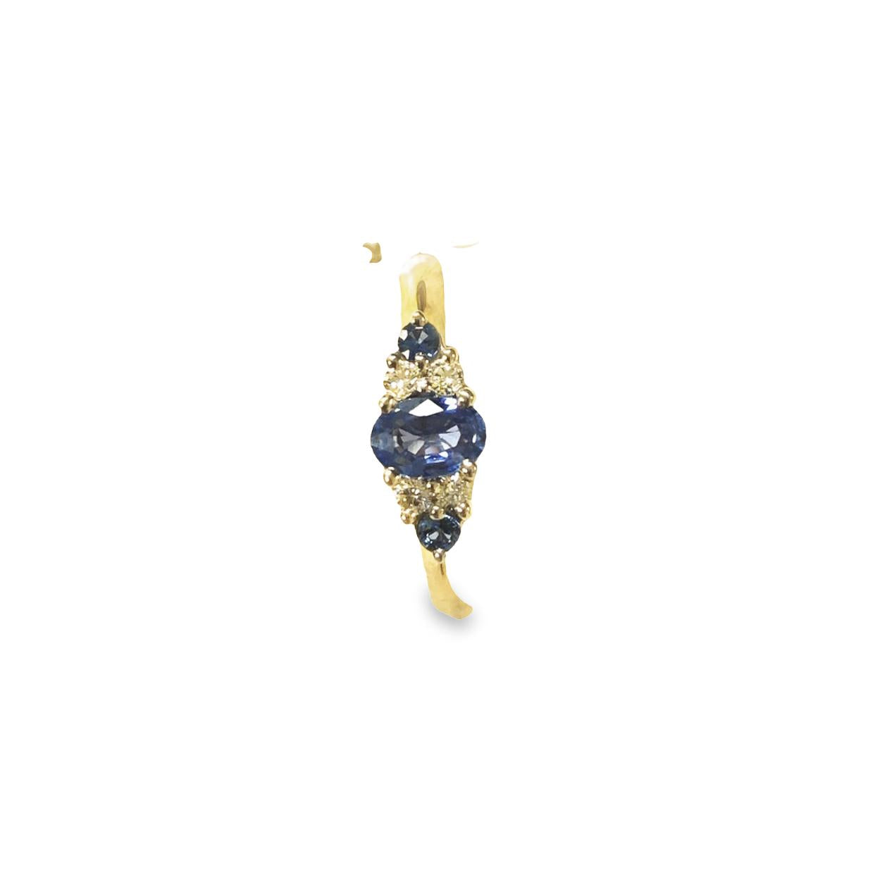 Ceylonese Sapphire & Diamond ring