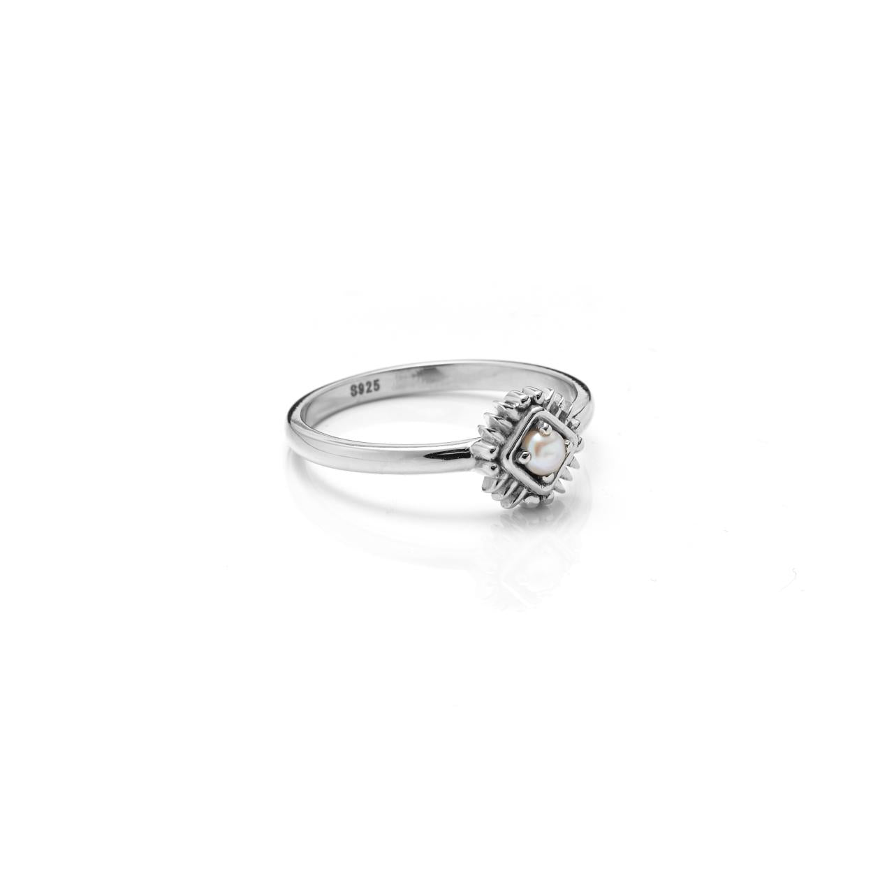 Petite Perle Ring - SSRP - (US Size 7)