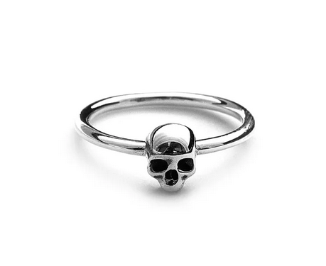 Micro Skull Ring - Q